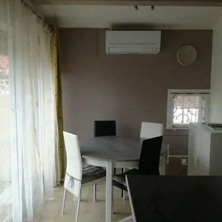 Prázdninový dům House Agdabella 13 *